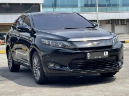 Toyota Harrier 2.0 AT 2015 Hitam 2