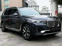 BMW X7 xDrive40i ExcellenceAWD The PRESIDENT Gray On Black Km7rb Garansi ATPM Tinggal Isi Pertamax T