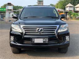 Lexus LX 570 2012