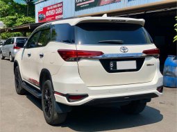 Toyota Fortuner 2.4 TRD AT 2020 Putih 4