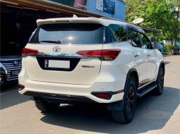 Toyota Fortuner 2.4 TRD AT 2020 Putih 6