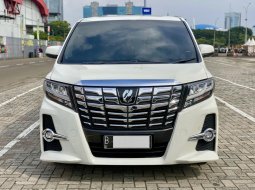 Toyota Alphard SC Premium sound at 2016 Putih