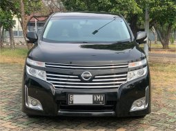 Nissan Elgrand Highway Star 2013