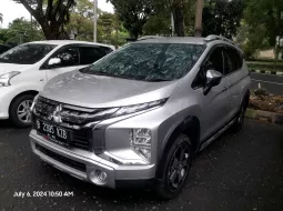 Mitsubishi Xpander Cross AT 2019 Silver