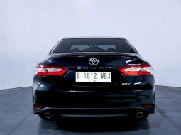 Toyota Camry 2.5 V 2021 5