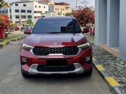 Kia Sonet Dynamic 2021 merah sunroof 5seater dp27jt Cash/kredit proses bisa dibantu ktp daerah juga 2