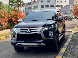 Mitsubishi Pajero Sport Dakar 4x2 AT 2021 hitam km 12 ribuan sunroof 3