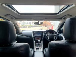 Mitsubishi Pajero Sport Dakar 4x2 AT 2021 hitam km 12 ribuan sunroof 18