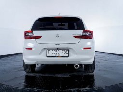 Suzuki Baleno Hatchback A/T 2023 5