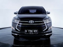 Toyota Venturer 2.0 A/T 2019 Hitam