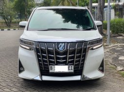 Toyota Alphard G 2020 1