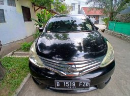 Nissan Grand Livina XV Mt 2017 Hitam