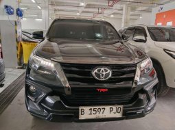 Toyota Fortuner 2.4 VRZ AT 2020