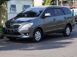 Toyota Kijang Innova 2.5 G solar Disel Metic surabaya