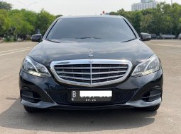 Jual mobil Mercedes-Benz E-Class 2016