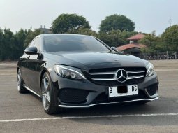 TERMURAH MERCEDES BENZ C200 AT HITAM 2018 SIAP PAKAI