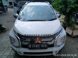 Mitsubishi Xpander Cross Premium AT 2021