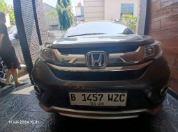 Promo Honda BR-V E Prestige AT 2017 Abu-abu *code56WZC