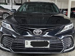 Toyota Camry 2.5 V A/T ( Matic ) 2023 Hitam Km 9rban Mulus Gress Siap Pakai