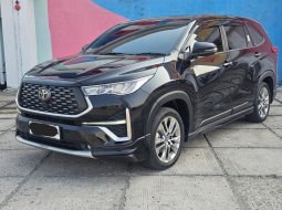 Toyota Kijang Innova Zenix q  Hybrid modelista tss 2023 Hitam 6