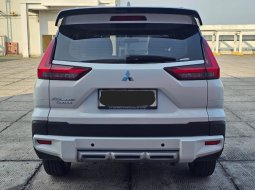 Mitsubishi Xpander Cross Premium Package AT 2022 Putih 2