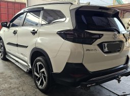 Toyota Rush TRD Sportivo A/T ( Matic ) 2018 Putih Tangan 1 Pajak Panjang Good Condition 4