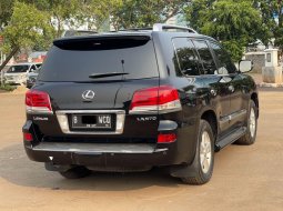 GOOD CONDITION LEXUS LX570 AT HITAM 2012 4