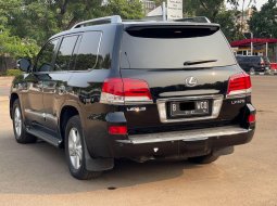 GOOD CONDITION LEXUS LX570 AT HITAM 2012 6