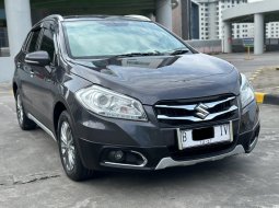 SIAP PAKAI SUZUKI SX4 SCROSS AT GREY 2017