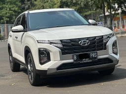 HYUNDAI CRETA TREND AT PUTIH 2022 KM RENDAH