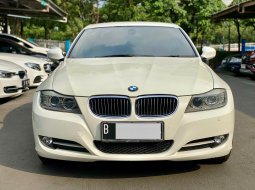 BMW 3 Series 320i 2011 Sedan