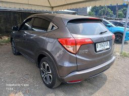 Honda HR-V E Prestige 1.8 AT 2018 6