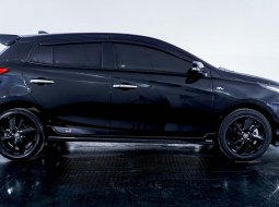 Toyota Yaris S GR Sport AT 2022 Hitam 7