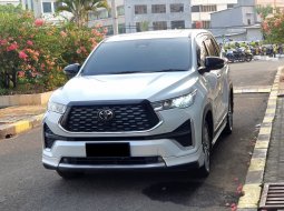 Toyota Kijang Innova Zenix Hybrid 2023 putih sunroof cash kredit proses bisa dibantu 2