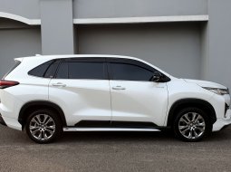 Toyota Kijang Innova Zenix Hybrid 2023 putih sunroof cash kredit proses bisa dibantu 4