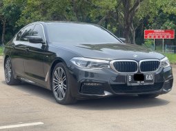 BMW 530i AT HITAM 2020 UNIT SIAP PAKAI