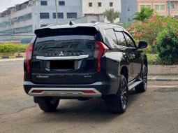 Mitsubishi Pajero Sport Dakar 4x2 AT 2022 hitam sunroof cash kredit proses bisa dibantu 6