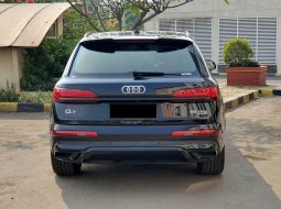 Audi Q7 3.0 TFSI Quattro 2022 hitam km 19 rban cash kredit proses bisa dibantu 4