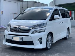 Toyota Vellfire ZG Premium Sound 2014 1