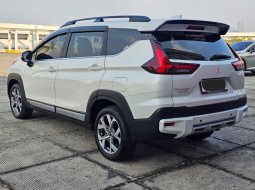 Mitsubishi Xpander Cross NewPremium Package CVT 2022 Putih 3