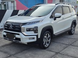 Mitsubishi Xpander Cross NewPremium Package CVT 2022 Putih 4