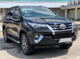 Toyota Fortuner 2.4 VRZ AT 2018 3