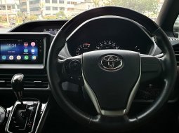 Toyota Voxy 2.0 A/T 2018 putih sunroof km39rban cash kredit proses bisa dibantu 6