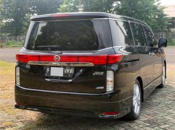 Nissan Elgrand Highway Star 2013 6