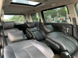 Nissan Elgrand Highway Star 2013 11