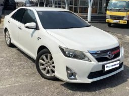 TOYOTA CAMRY 2.5L HYBRID AT TAHUN 2013 " Free Jasa Service 1 Tahun " 3