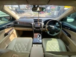 TOYOTA CAMRY 2.5L HYBRID AT TAHUN 2013 " Free Jasa Service 1 Tahun " 4