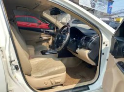 TOYOTA CAMRY 2.5L HYBRID AT TAHUN 2013 " Free Jasa Service 1 Tahun " 9