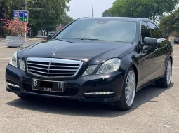 MERCEDES BENZ E300 AVG AT HITAM 2011 UNIT SIAP PAKAI 3