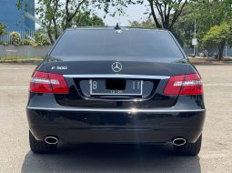 MERCEDES BENZ E300 AVG AT HITAM 2011 UNIT SIAP PAKAI 5